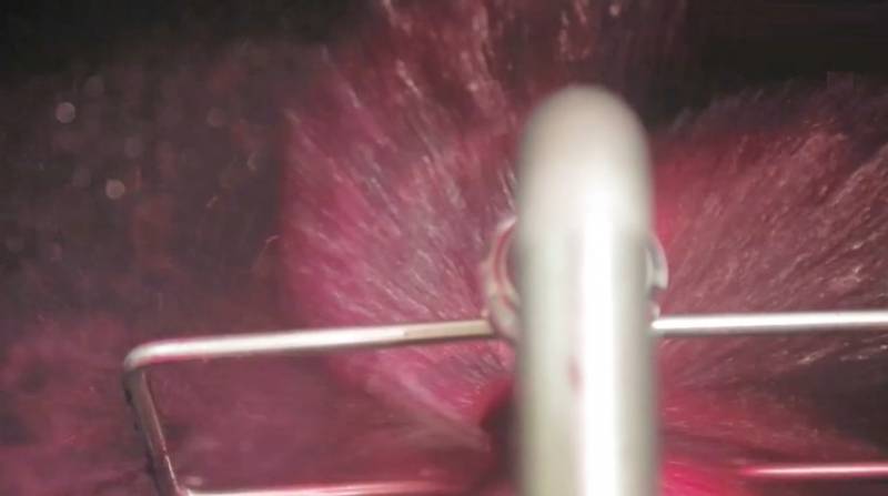 L'aspersion du marc par le moût lors du remontage - vinification des vins rouges